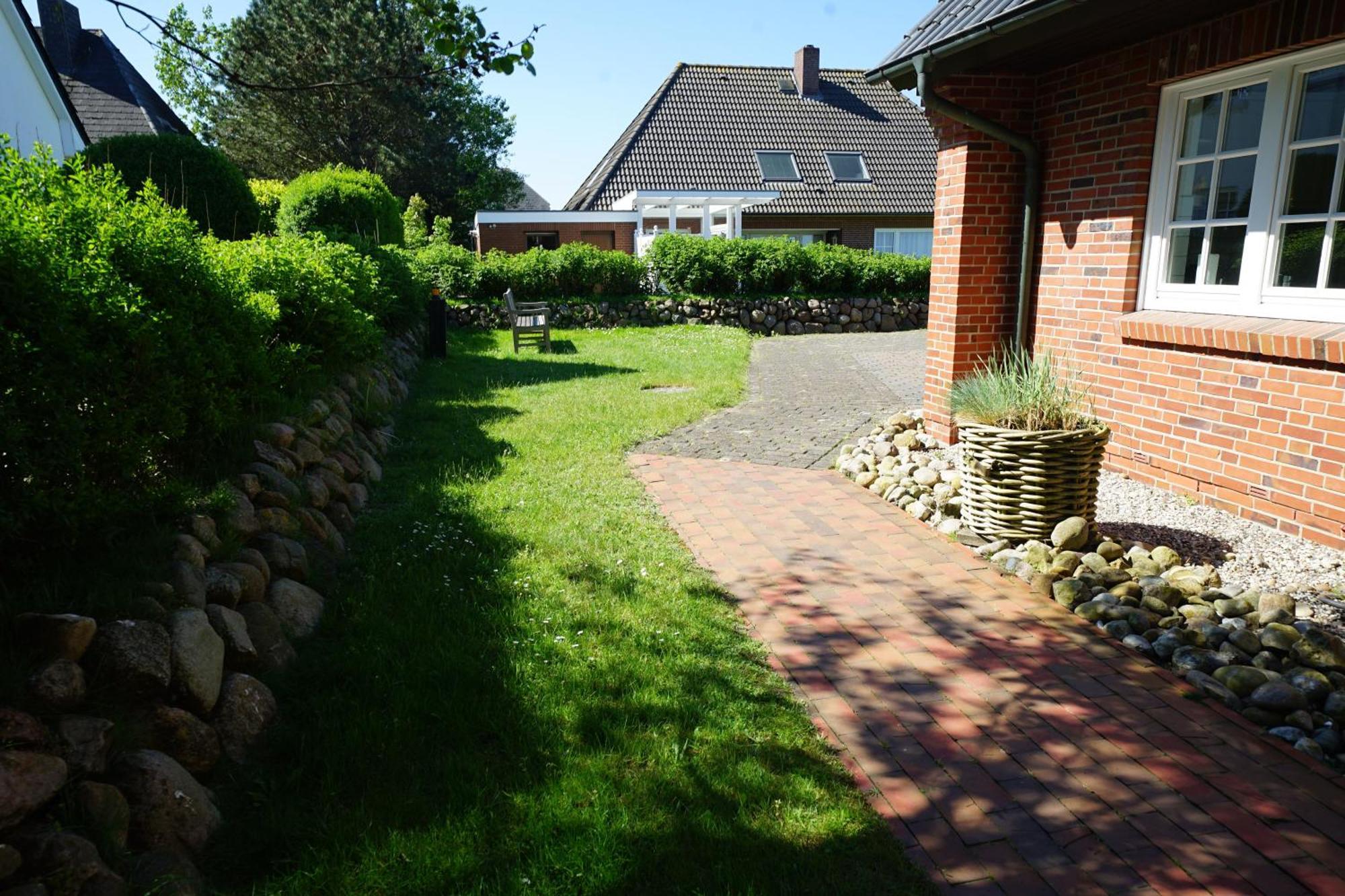 Apartment In Morsum Mit Terrasse *